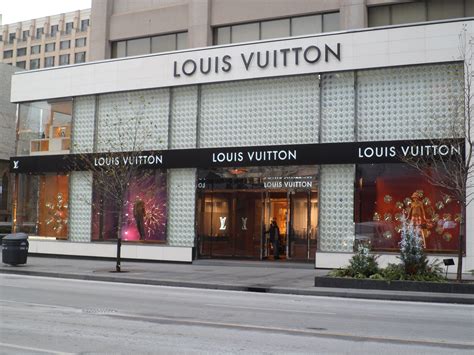 louis vuitton outlet mall locations